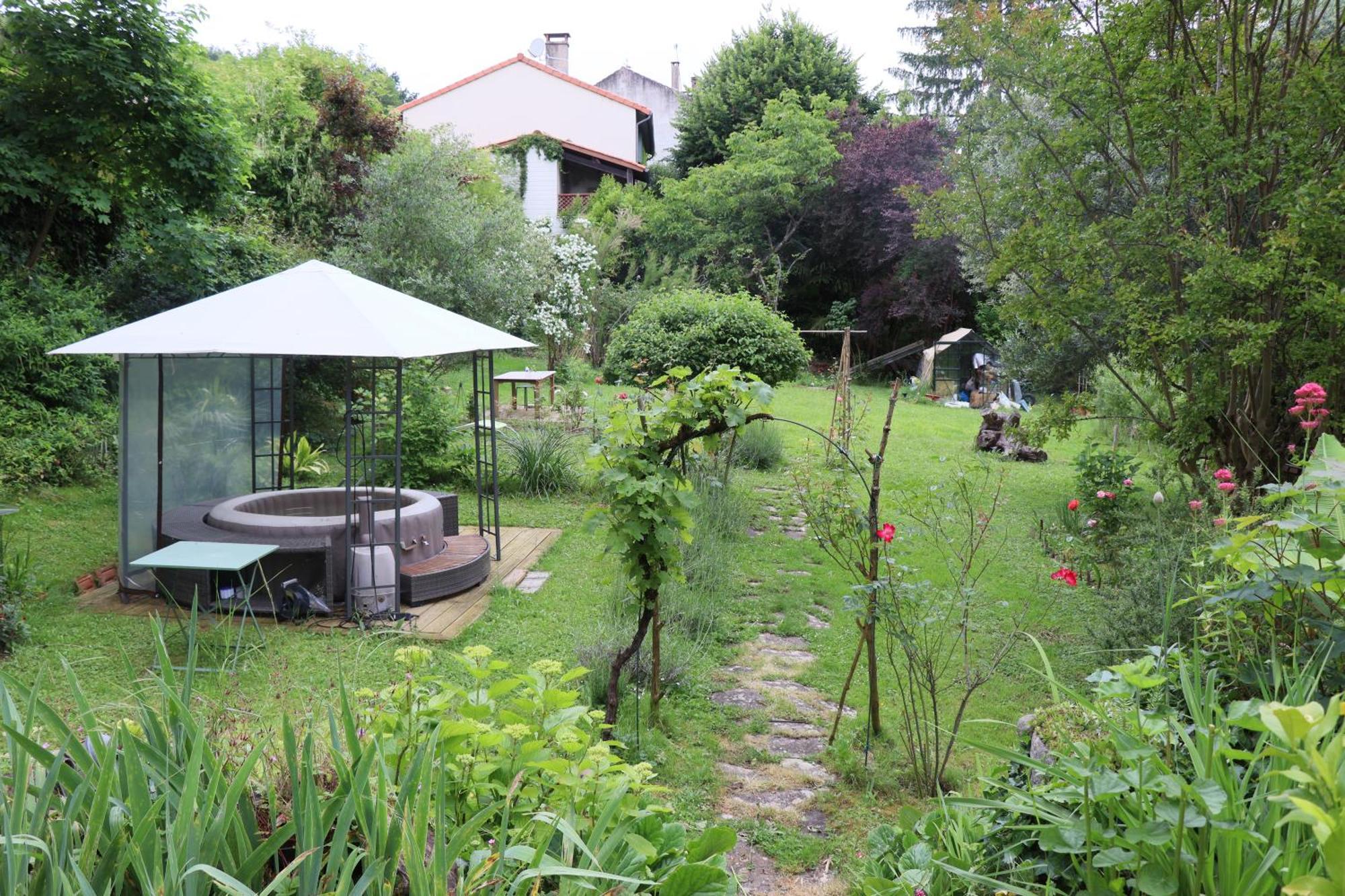 Au Jardin Bed & Breakfast Moissac Exterior photo